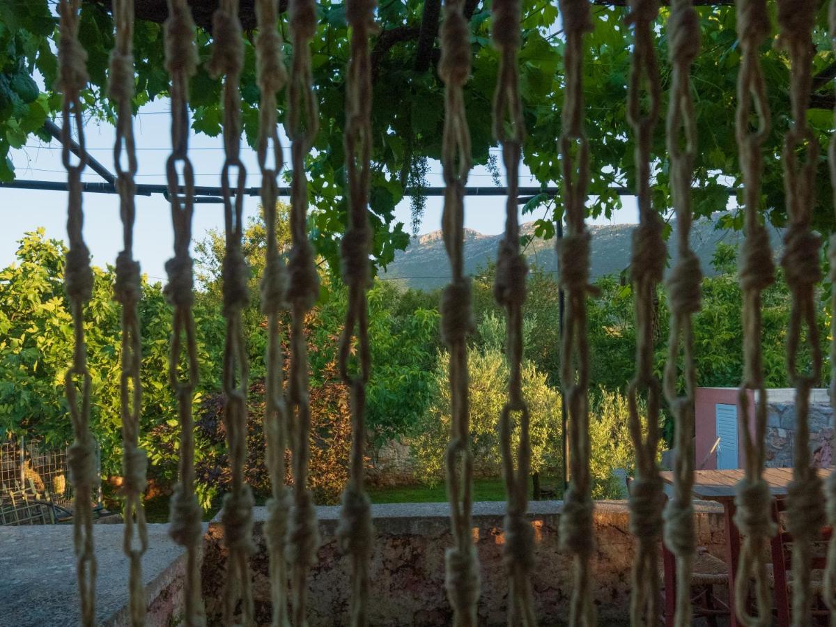 Vintage Stone-Built Country Cottage In Richea Kouloureika Exterior foto